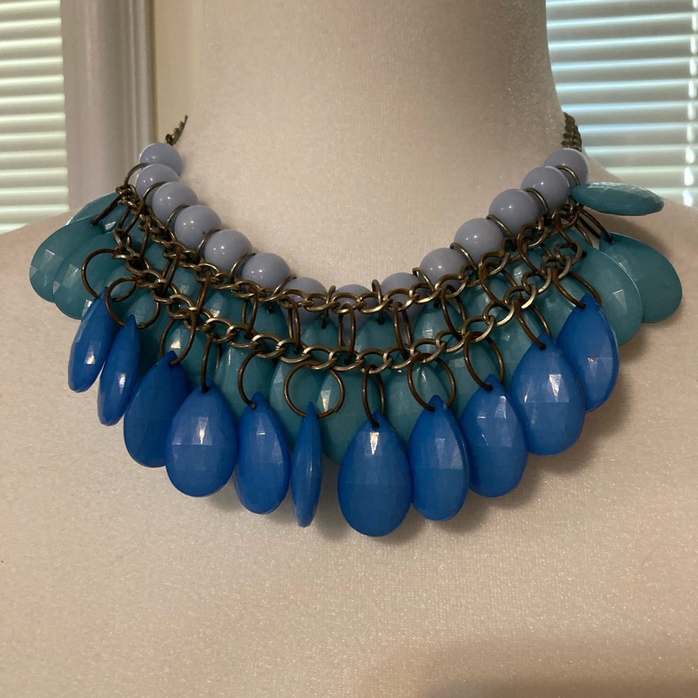 Chocker necklace